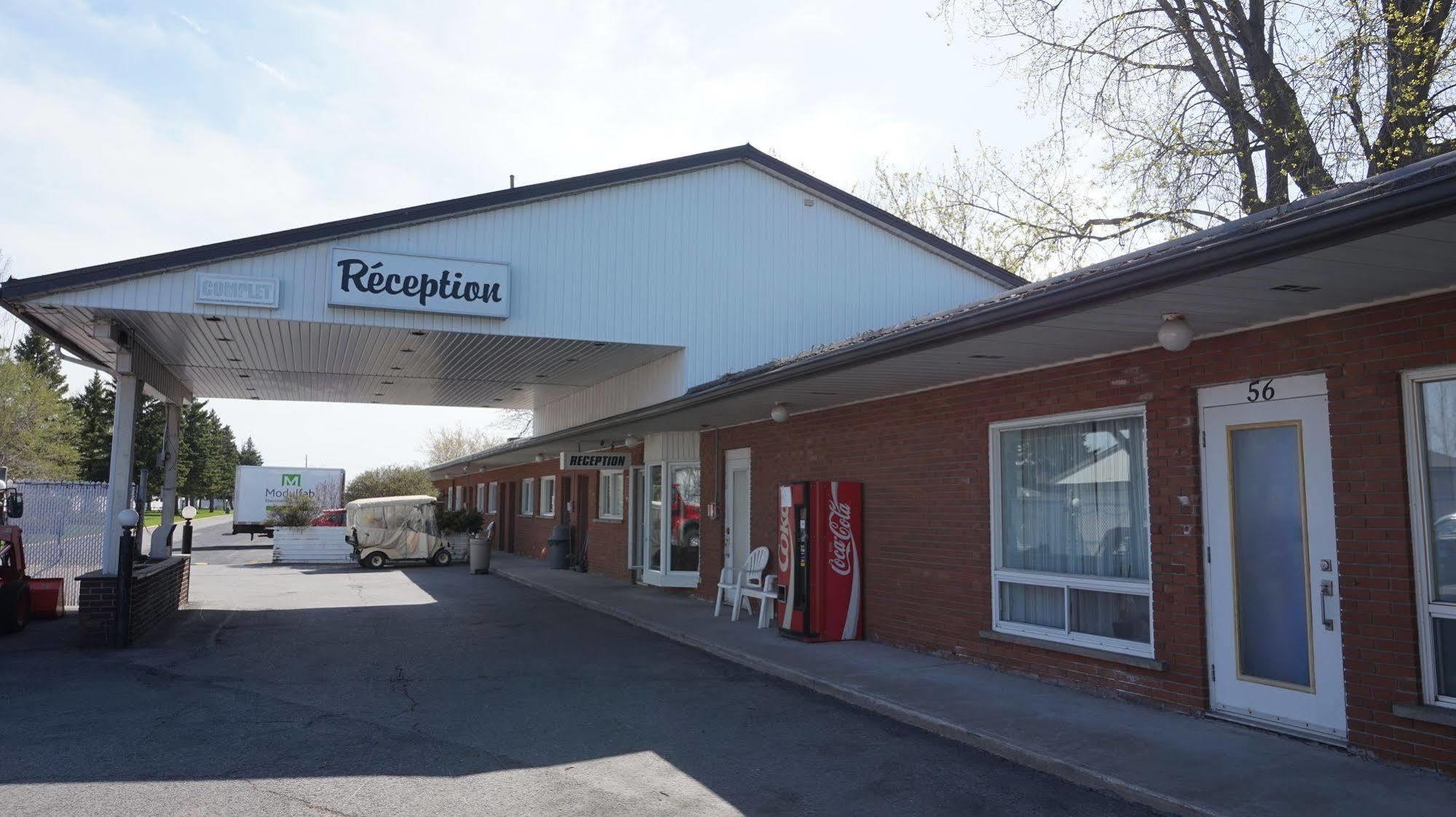 Motel R-100 Longueuil Exterior foto