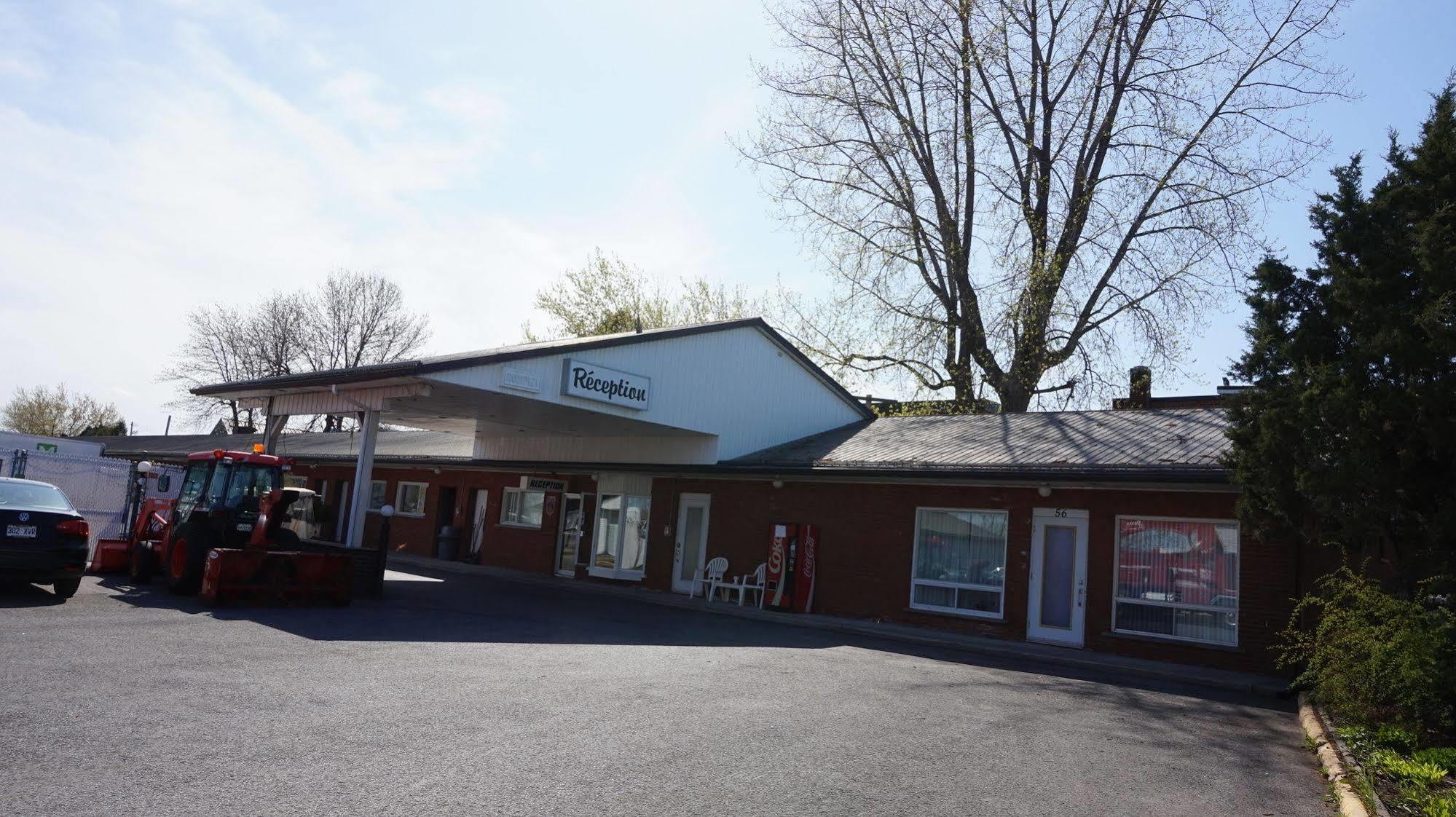 Motel R-100 Longueuil Exterior foto