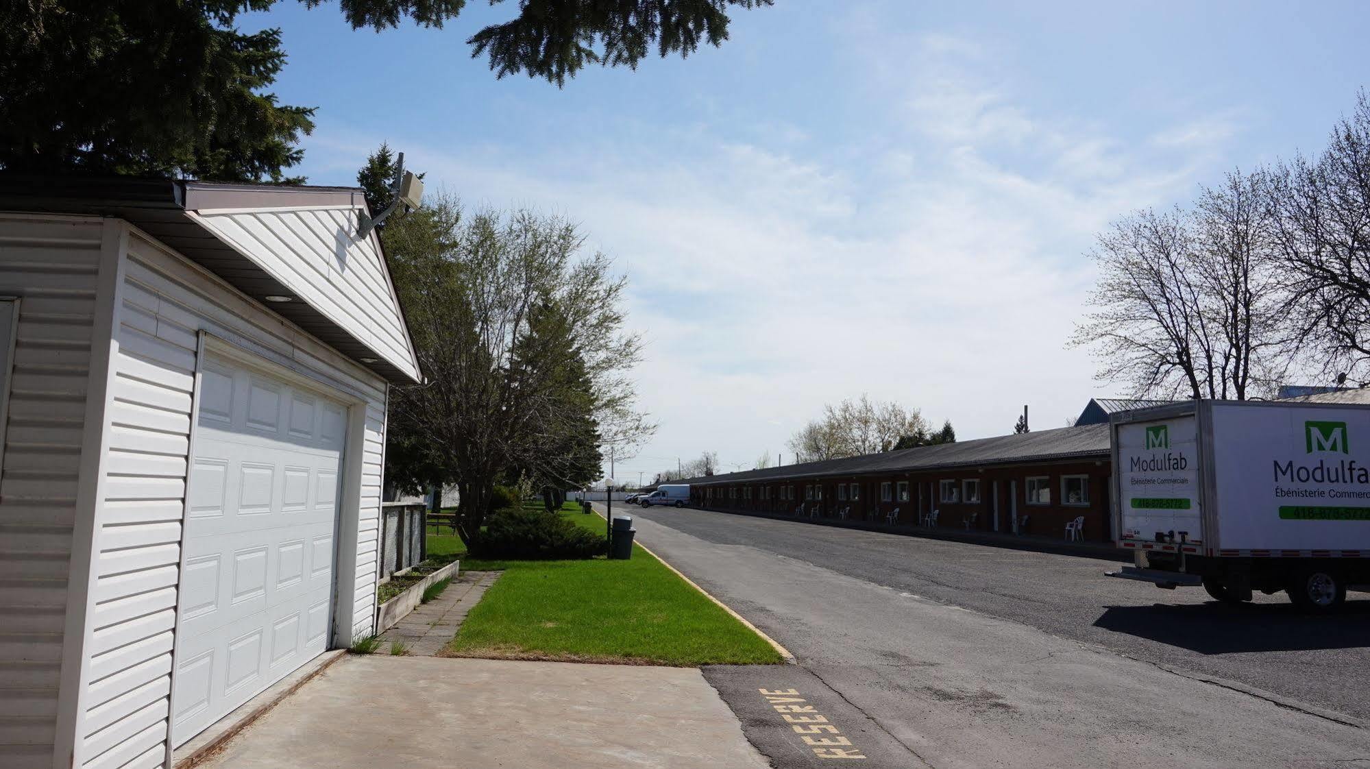 Motel R-100 Longueuil Exterior foto
